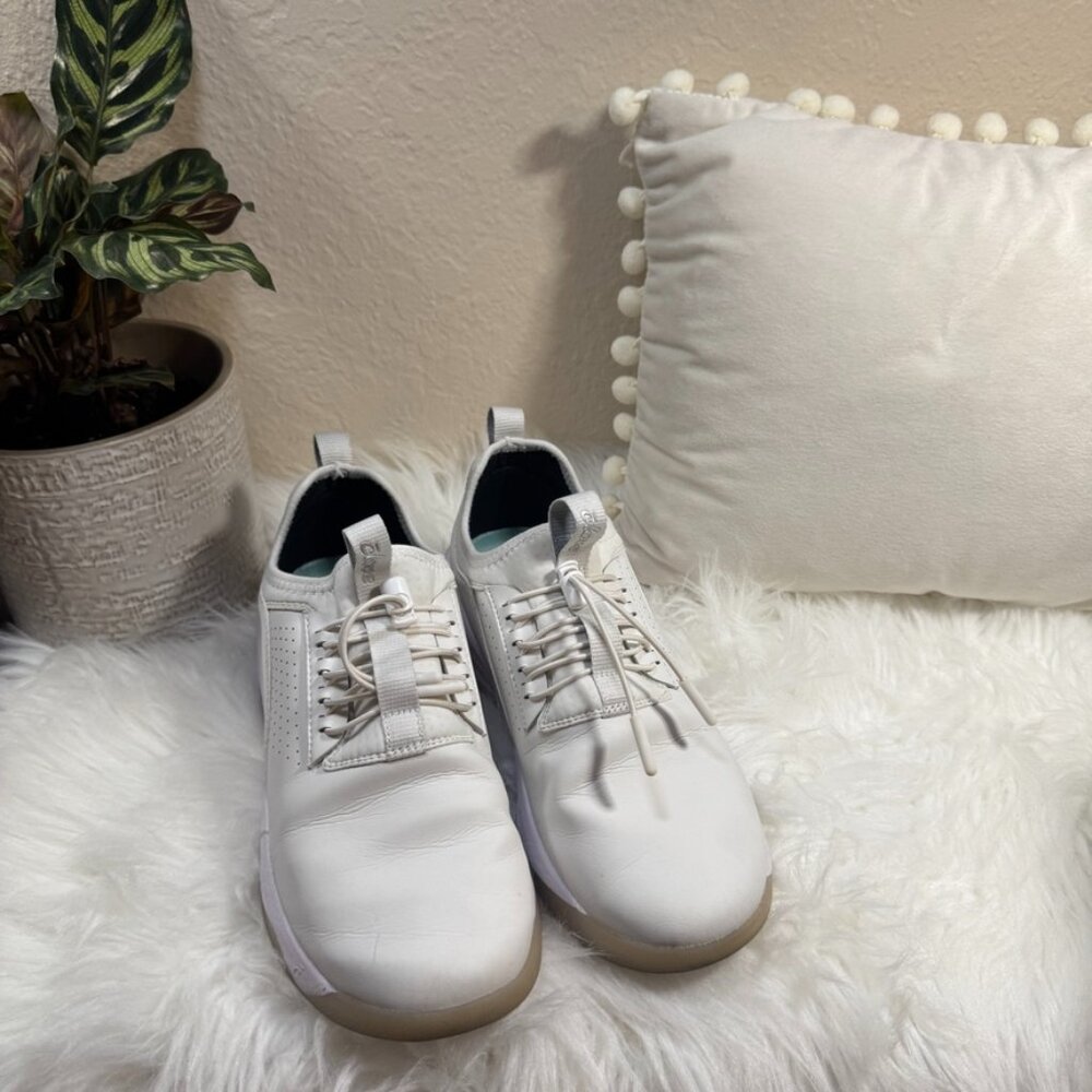 Women’s Casual White Sneakers